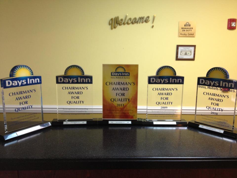 Days Inn & Suites By Wyndham Swainsboro Zewnętrze zdjęcie